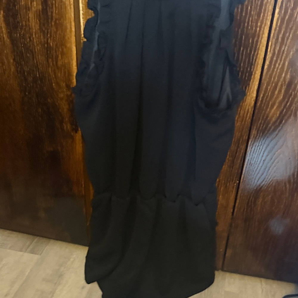 Elegant Black Ruffle Rhomper
